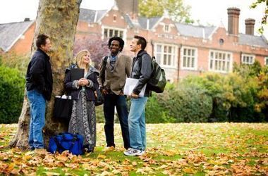 9 Places to Look for Full-Ride Scholarships