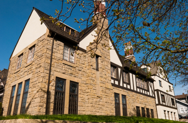 To Pledge or Not to Pledge: Pros and Cons of Frat Life
