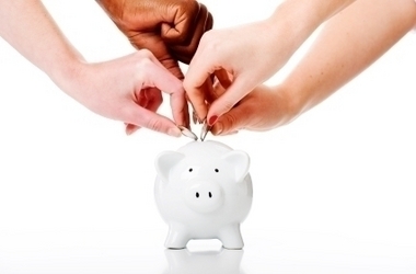 Let Your Friends and Family Pay Your Tuition with a Peer-to-Peer Education Loan