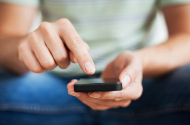 Smartphones a Must for College Students?