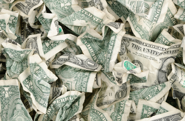 Student Protests Tuition by Paying in $1 Bills