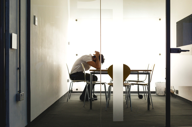 Economy Causes Panic over Paying for School