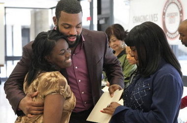 Bad Boy Athletes Help Students Pay for School: Braylon Edwards