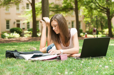 Expert Tips for College Life Success