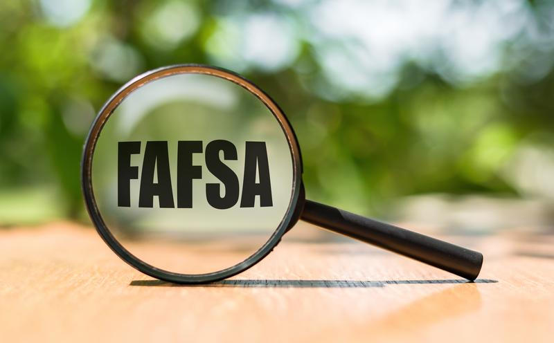 Help! Parents Won't File the FAFSA or Help Pay for College
