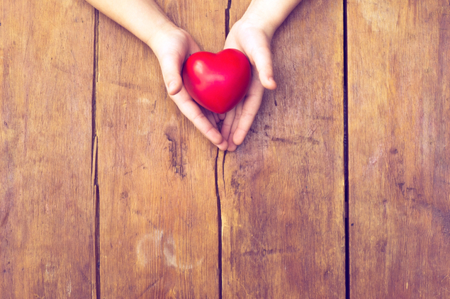 5 Simple Ways to Give Back When You're on a College Budget