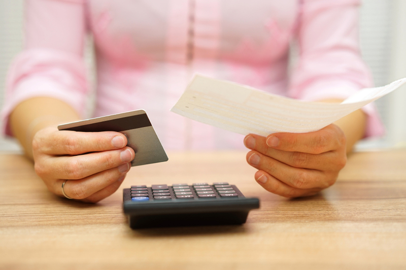 Should Parents Pay Off Credit Cards Before Applying for College Loans and Other Aid?