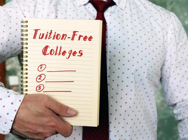 12 Schools that Offer Free College Tuition