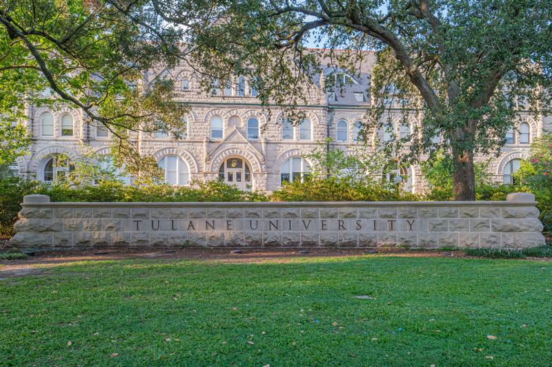 33 Top Colleges With No Application Fees