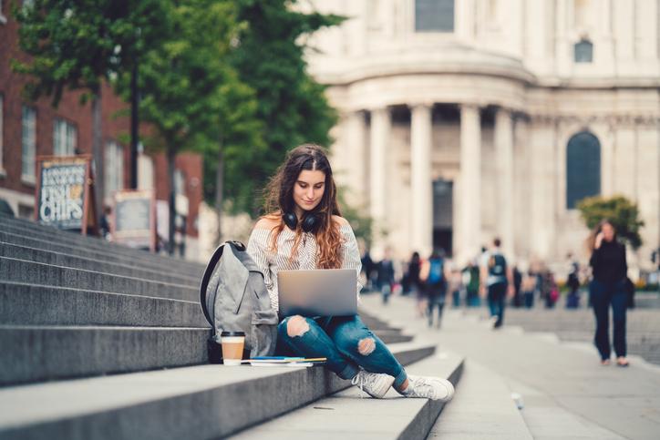 A Day in the Life of a College Freshman