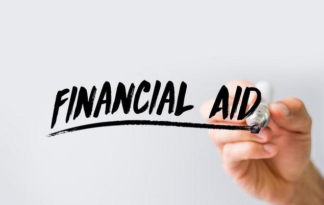 A High School Senior’s Guide to Financial Aid 