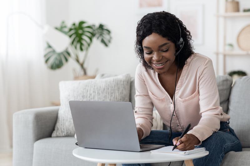 5 Best Colleges for an Online MBA