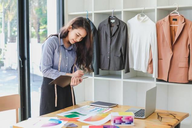 Fashion Internships to Lead You to Fashion Industry Jobs