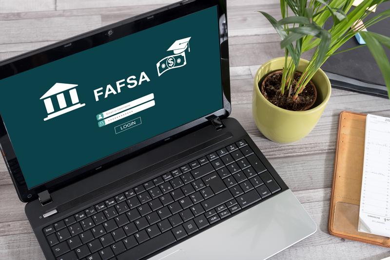 Applying for Financial Aid: Get to Know the FAFSA
