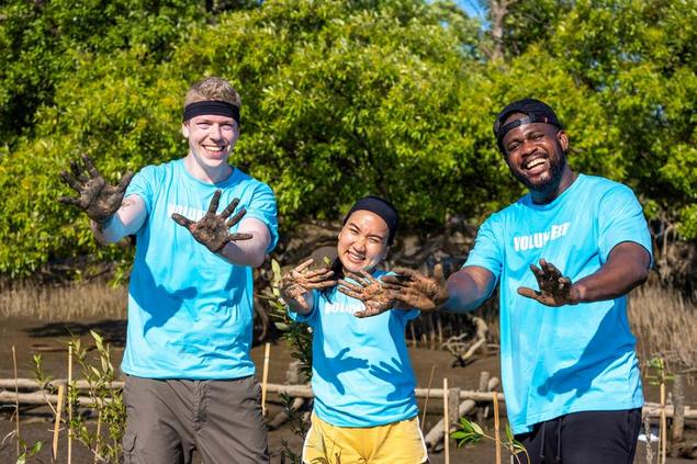 Goodwall Volunteer Abroad Challenge Offers $2K Scholarship